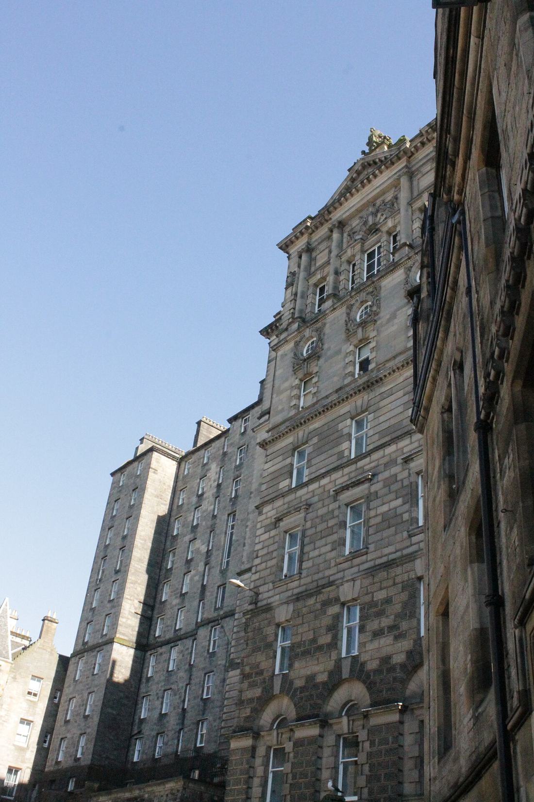 Edinburgh City Chambers from Cockburn Street